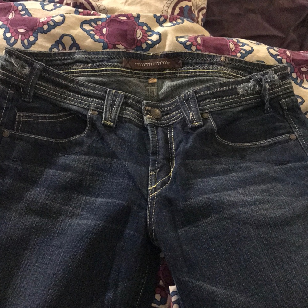 Yanuk distressed Jeans!